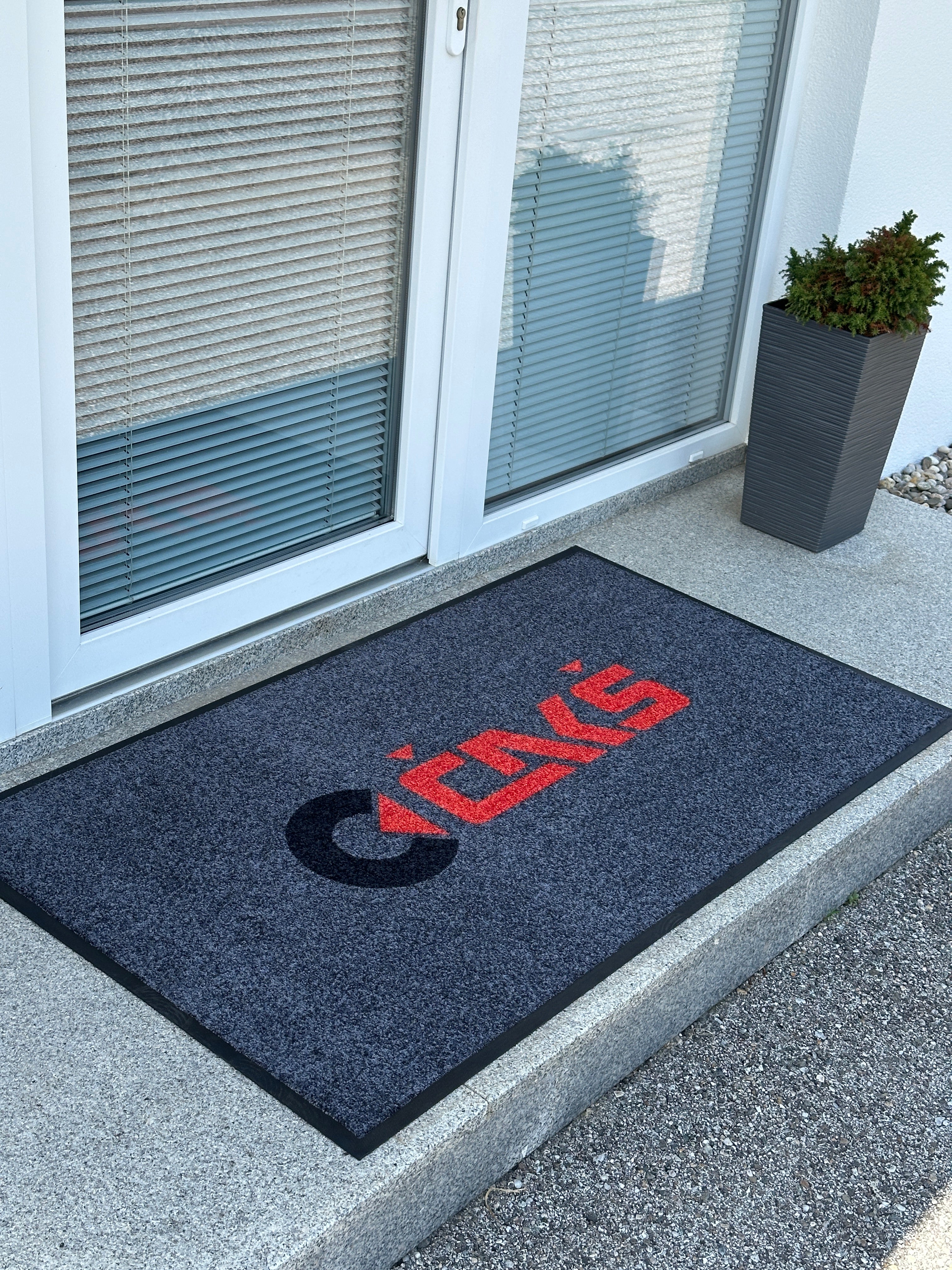 Industrijski tepih za komercialno uporabo